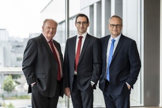 vlnr: Dr.-Ing. Hermann Oppermann (IZM), Dr. rer. nat. Norwin von Malm (ams-OSRAM), Stefan Grötsch (ams-OSRAM)